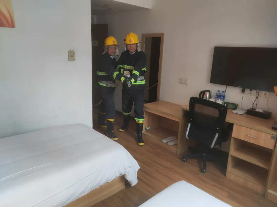 未标题-7.jpg 未标题-7.jpg